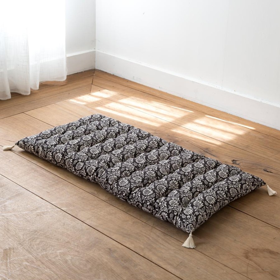 Becquet Futon Imprime Petits Motifs | Pouf, Matelas, Futon