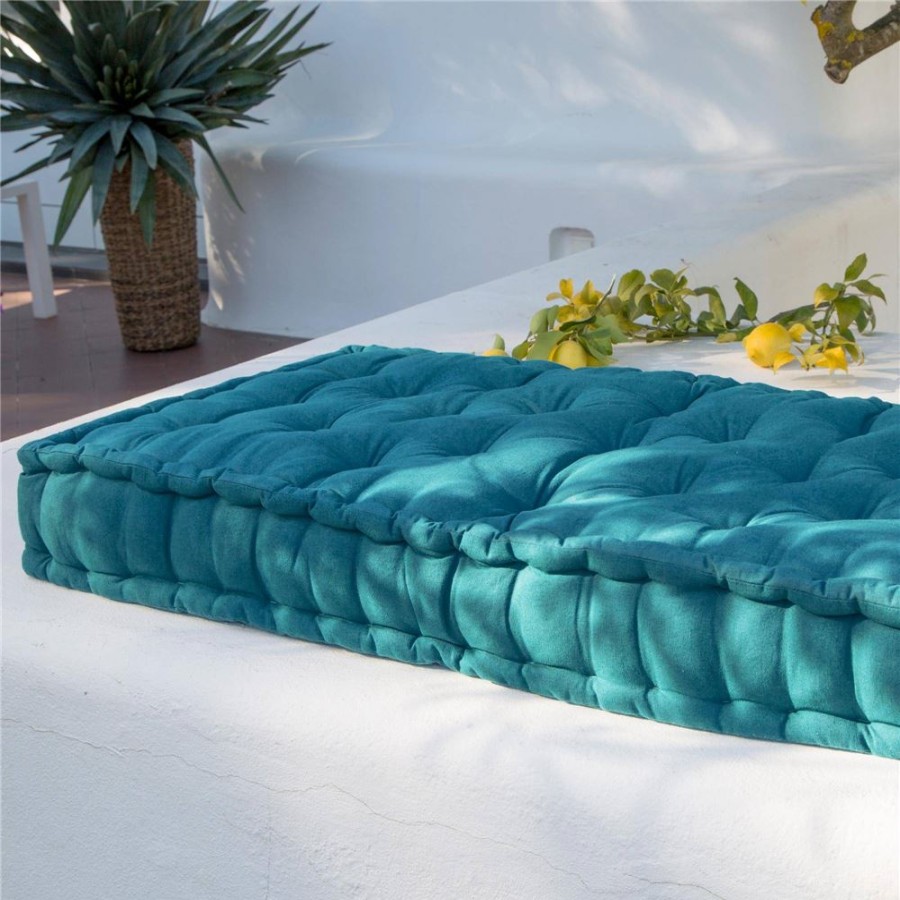 Becquet Matelas De Sol Capitonne Uni | Pouf, Matelas, Futon